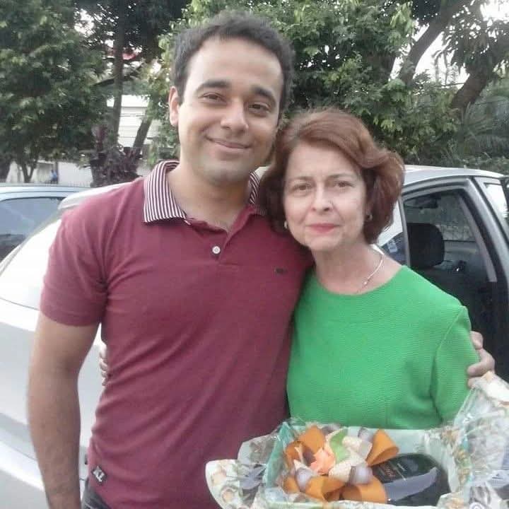 Murillo Rodrigues e Dra. Vannuzia Leal, no dia da graduação.